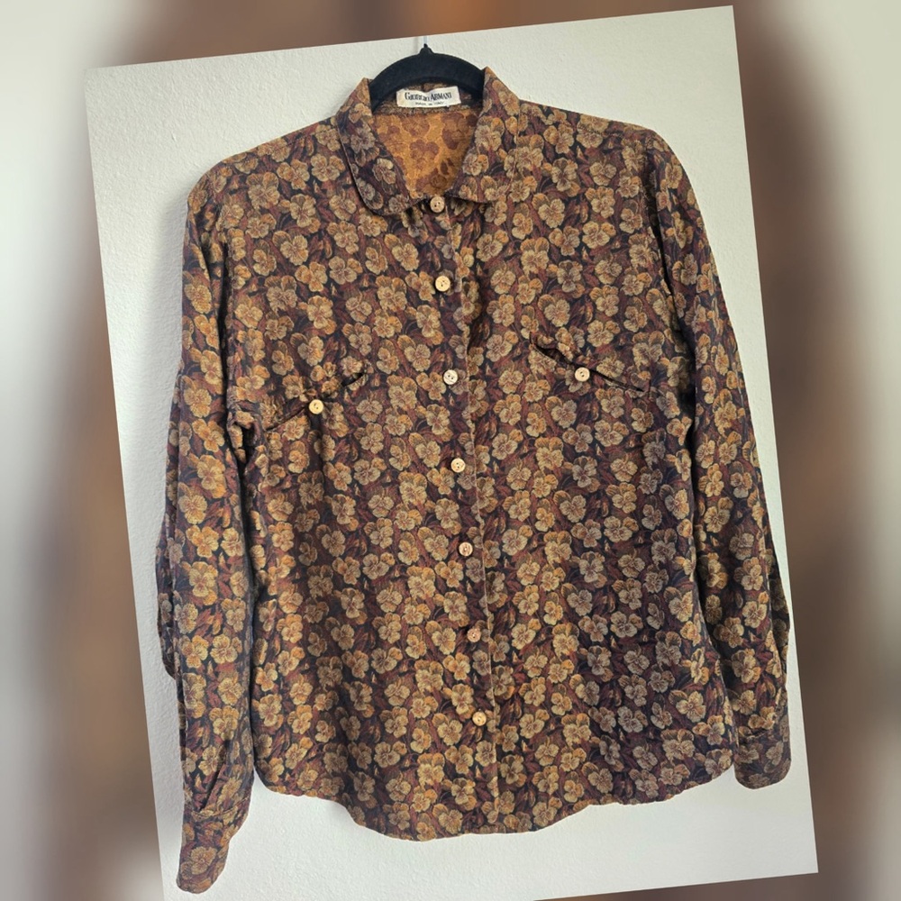 Giorgio Armani Vintage Silk Shirt – Made in Italy, Small.